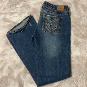 Hint jeans with embroidered back pockets